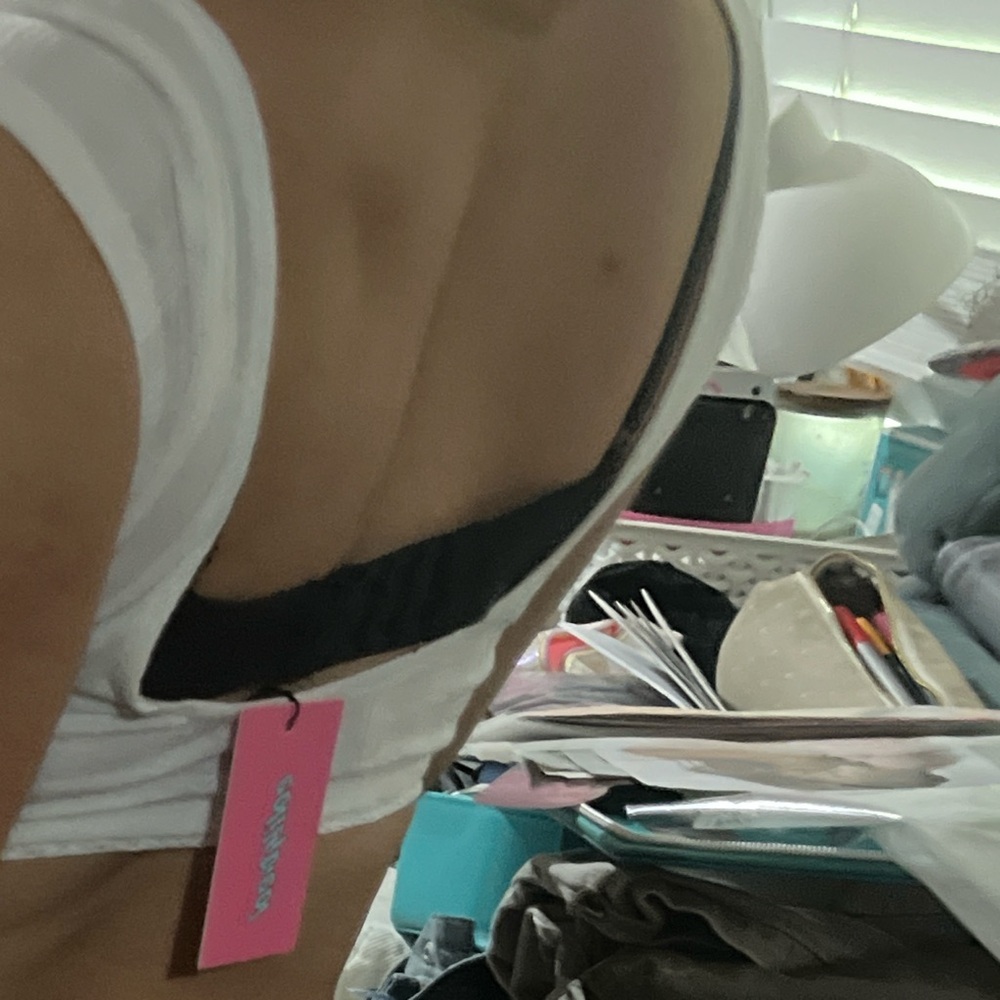 NWT Edikted Open Back Top - Picture 7 of 7